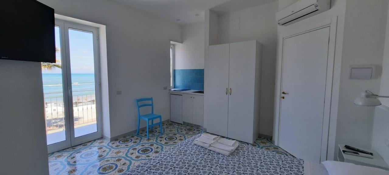 B & Beach Agropoli Exteriör bild