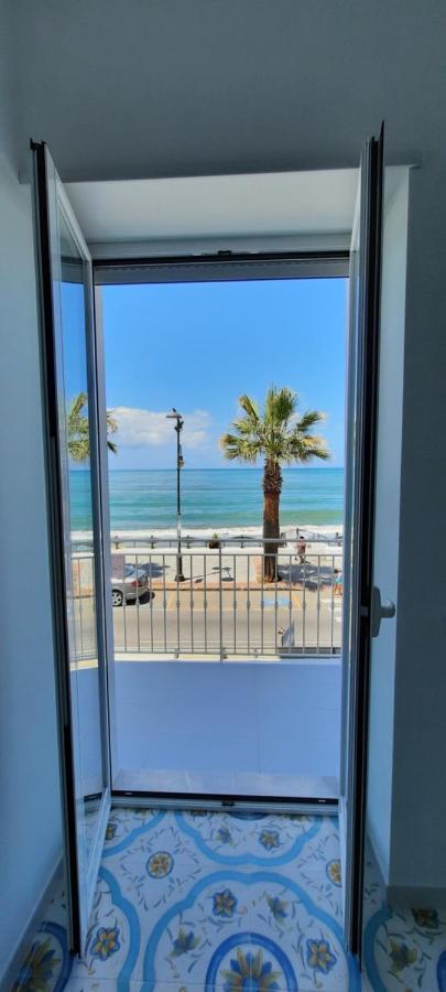 B & Beach Agropoli Exteriör bild