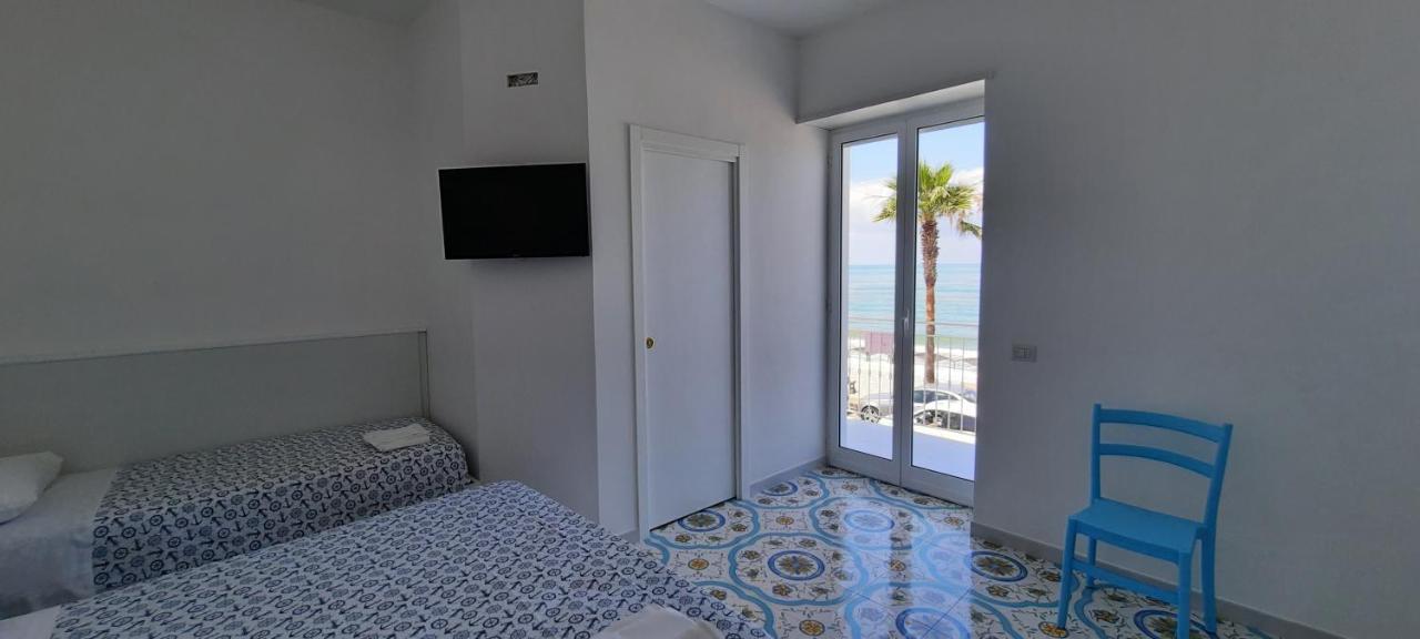 B & Beach Agropoli Exteriör bild