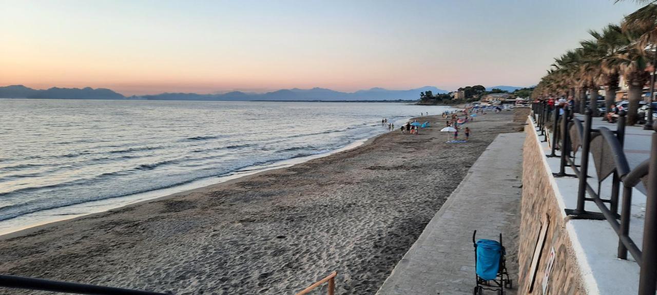 B & Beach Agropoli Exteriör bild